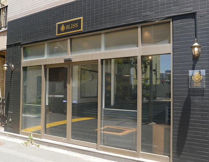 路面店で来店しやすい ｜BLISS